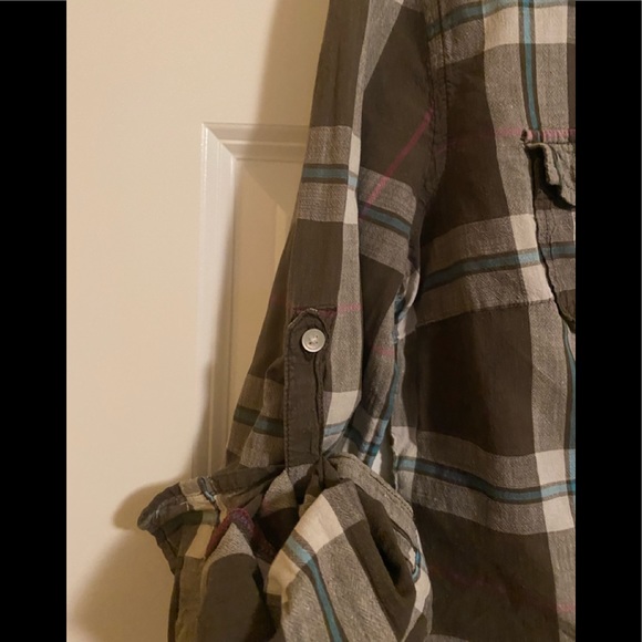 American Eagle Outfitters 100% cotton plaid button down blouse. - Picture 5 of 8